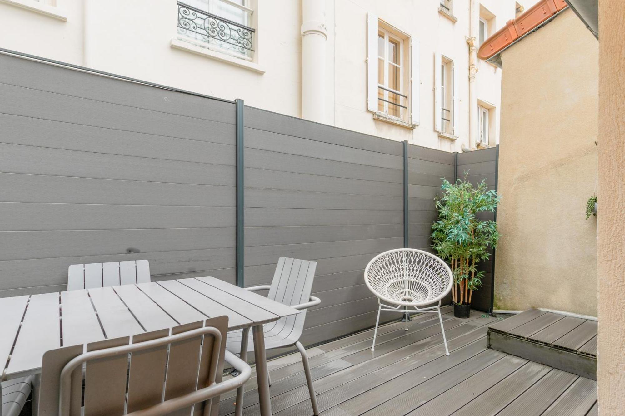 An Enchanting Parisian Hideaway Apartment
