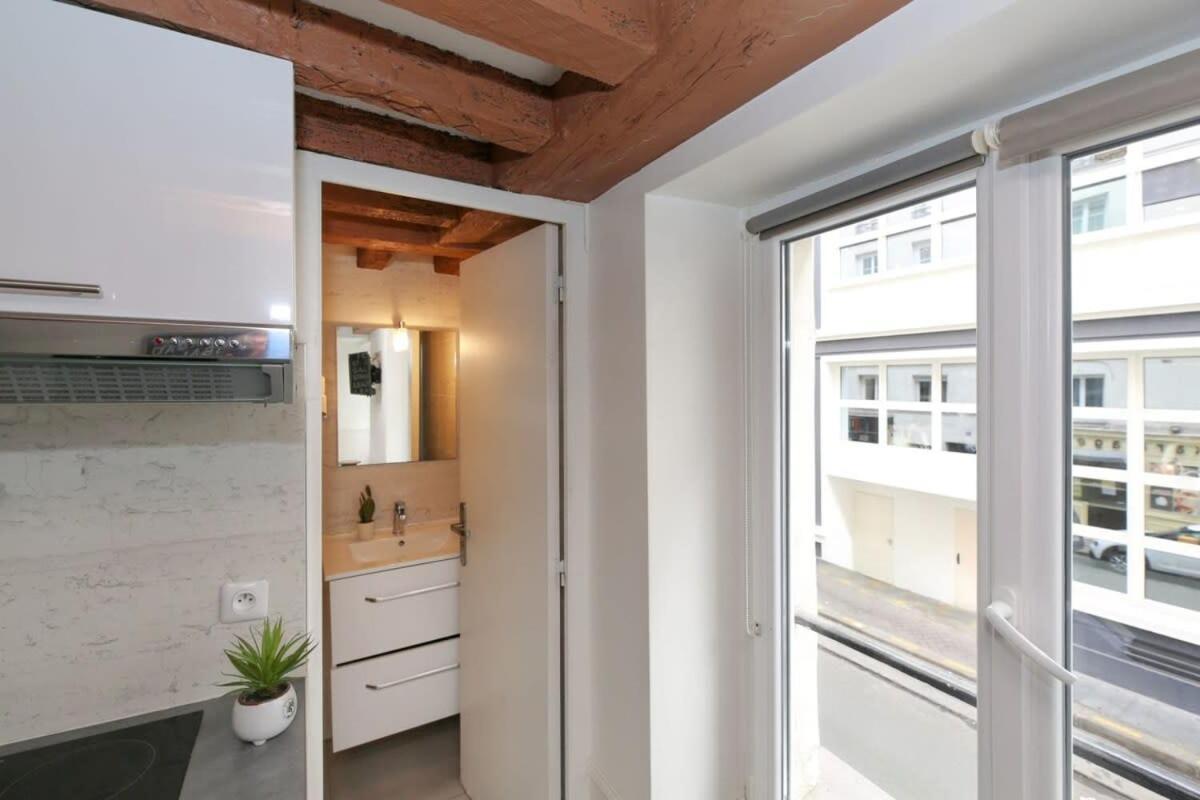 Apartment Parisien 20m2 En Face Du Musee Grevin - 2p - Flat-guest *