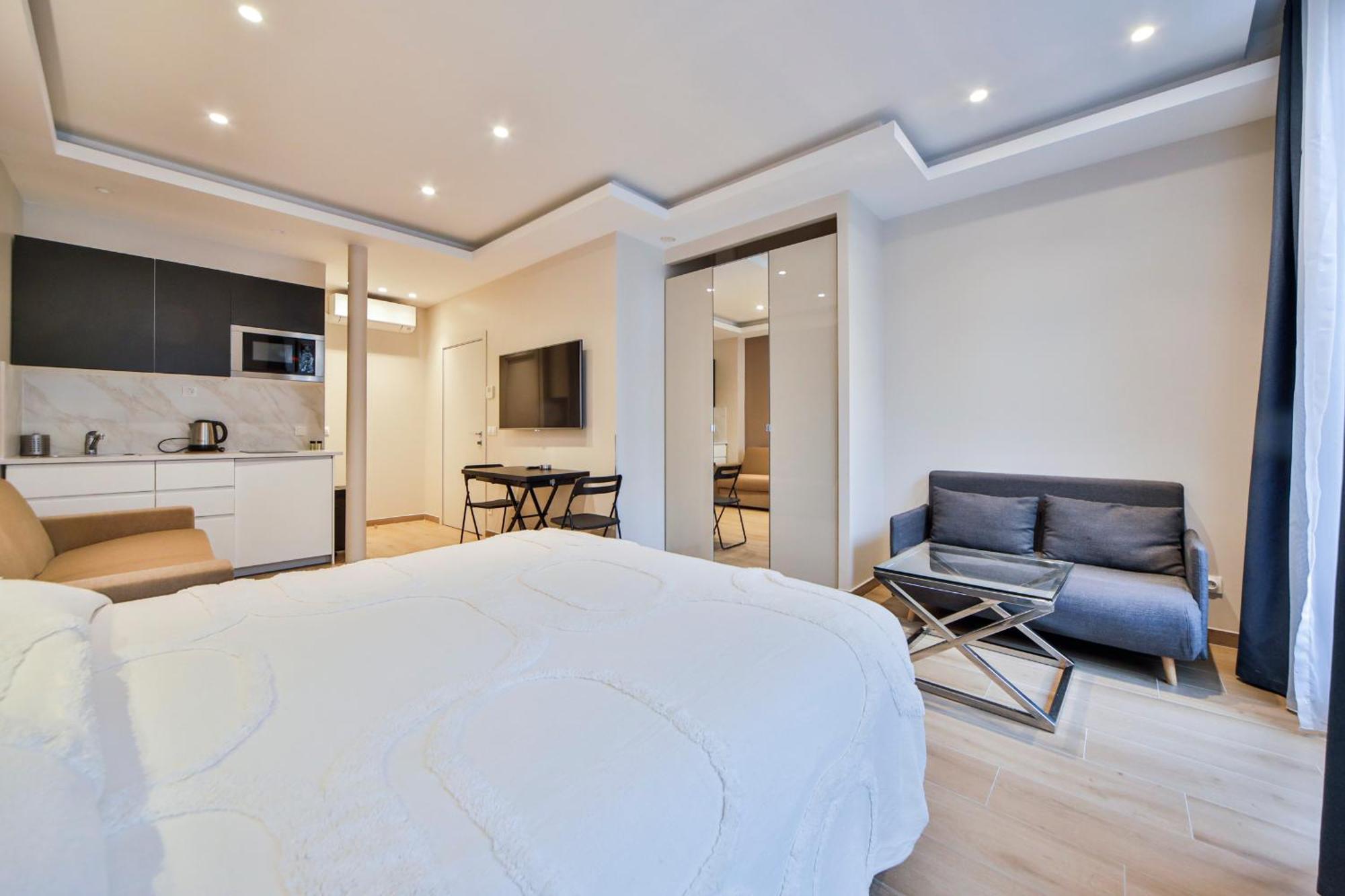 Blue Nights - Sebastopol Apartment Paris
