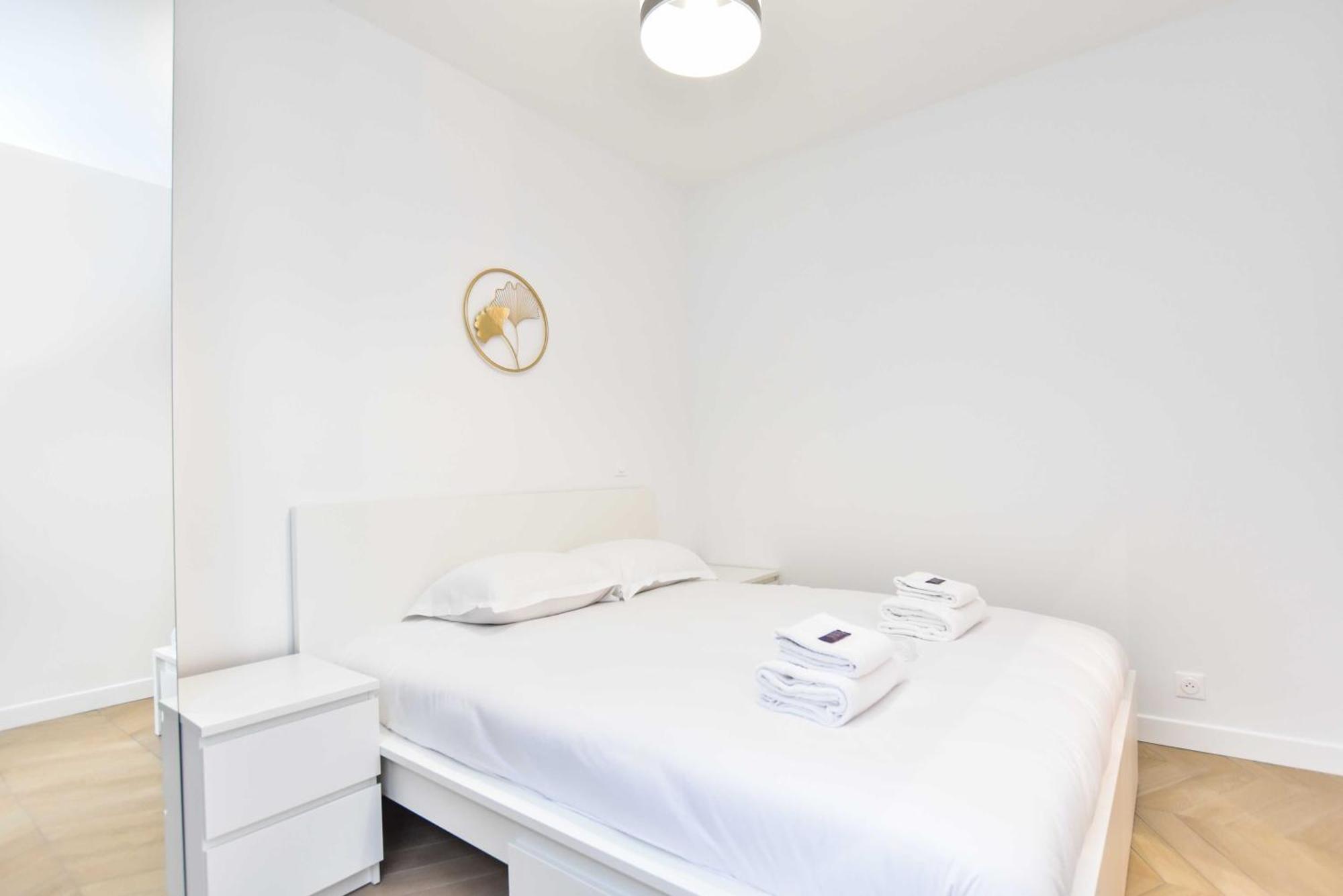 1bdr Bastille *
