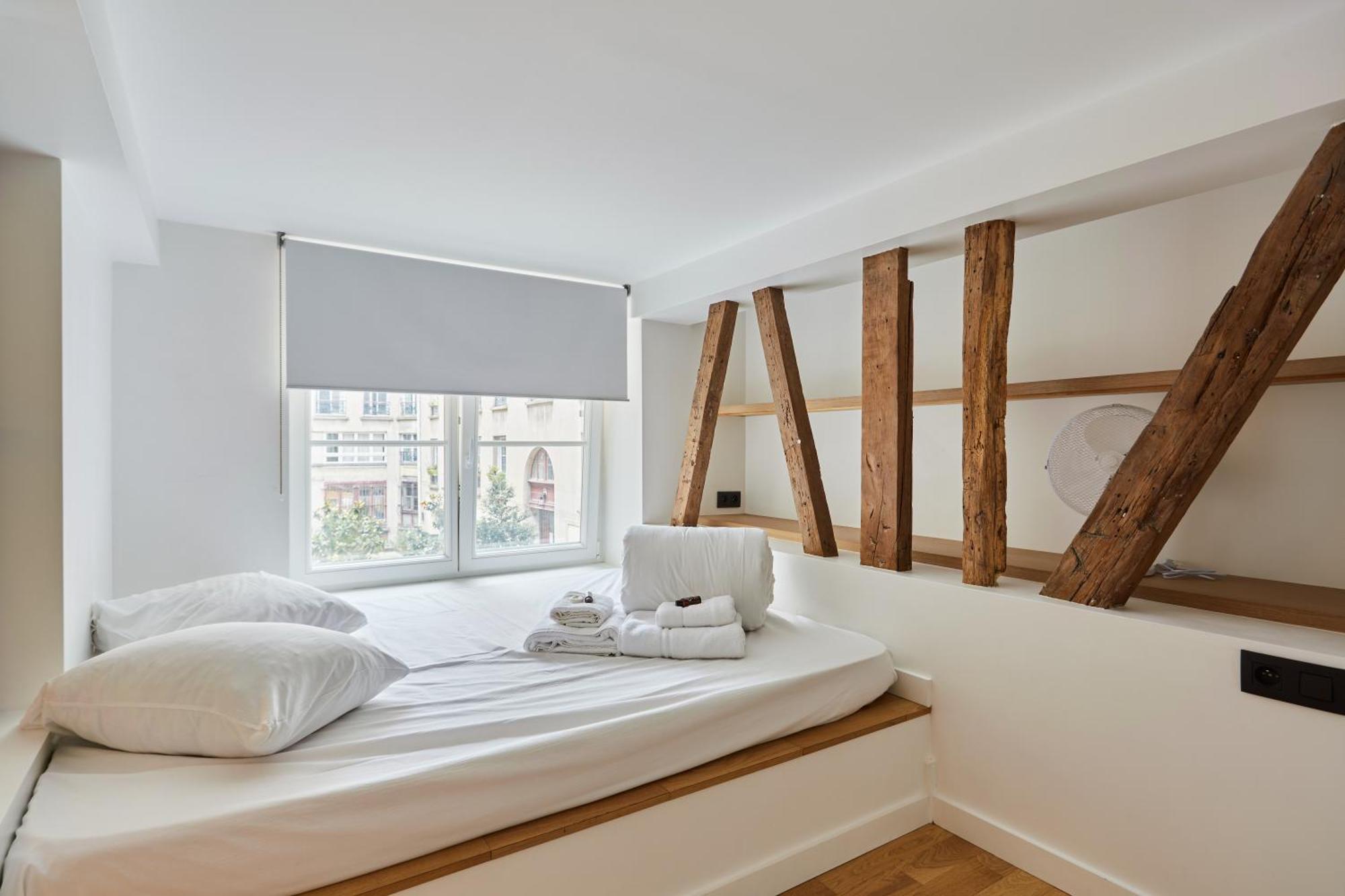 Duplex Center Of By Studioprestige