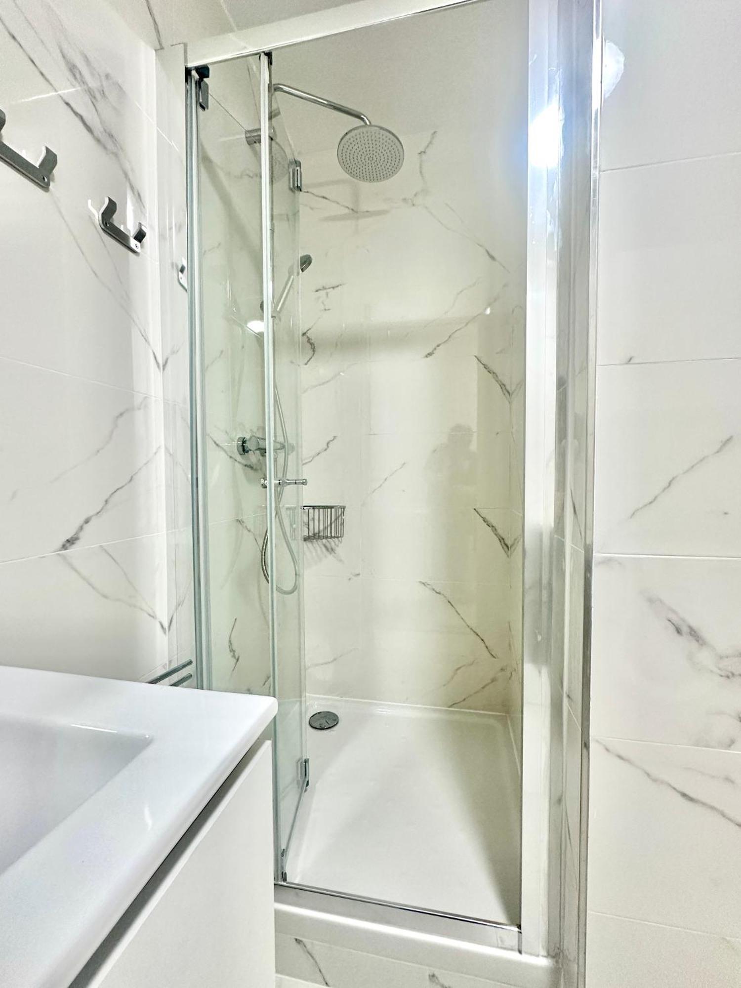 Modern Near Gare De Lyon Bercy F1 Apartment *
