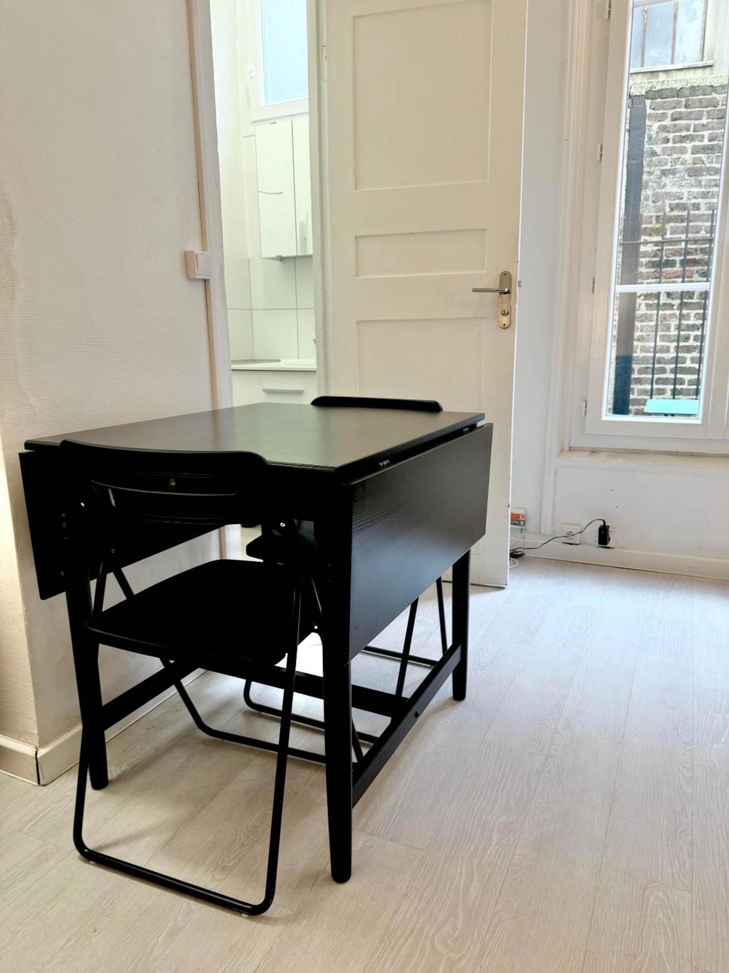 Apartment Charming With Private Garden In Cadix