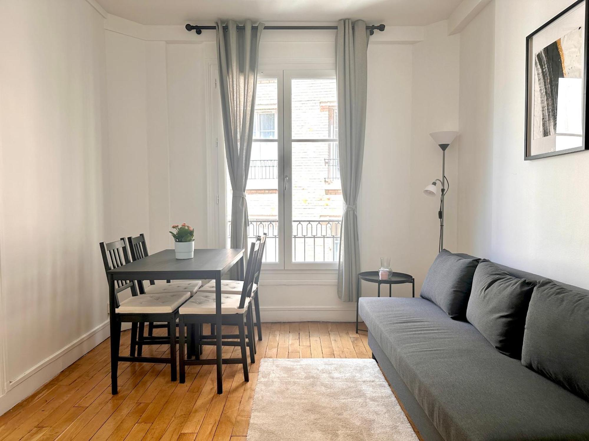 Spacious Flat Near Montparnasse Bausset 4th Appartement