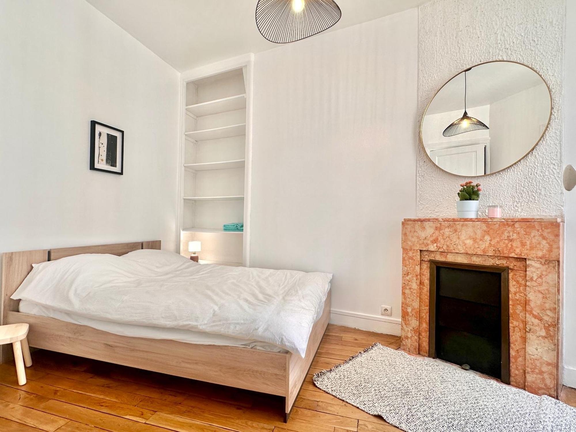 Spacious Flat Near Montparnasse Bausset 4th * Paris