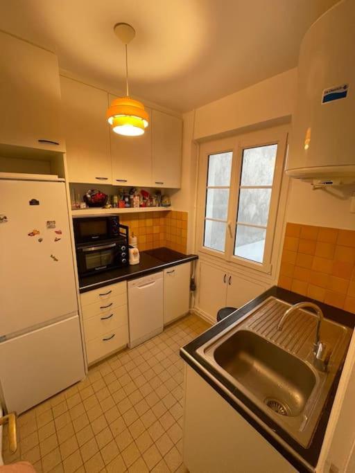 Apartment Charming And Bright Flat In A Very Convenient Area Paris