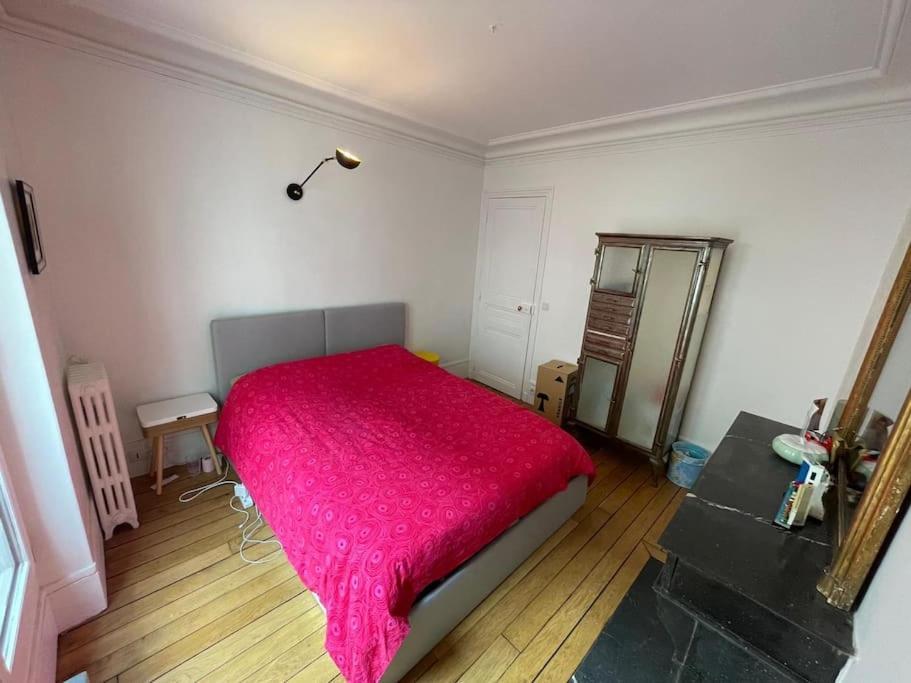 Charming And Bright Flat In A Very Convenient Area Apartment