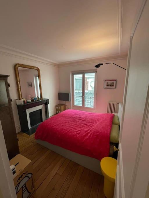Apartment Charming And Bright Flat In A Very Convenient Area