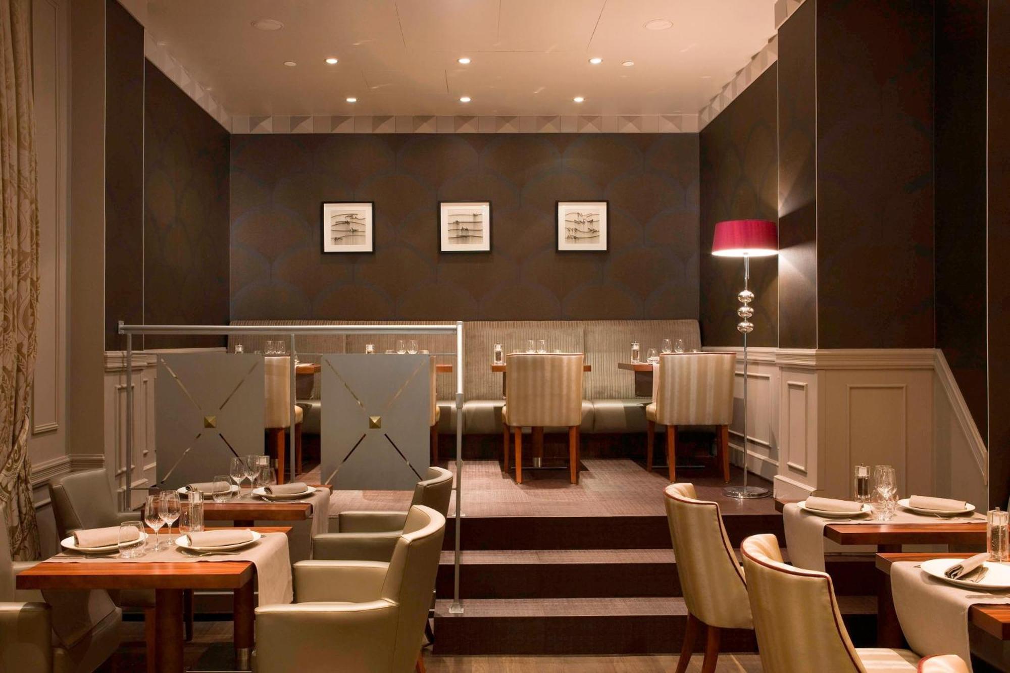 Marriott Opera Ambassador 4*