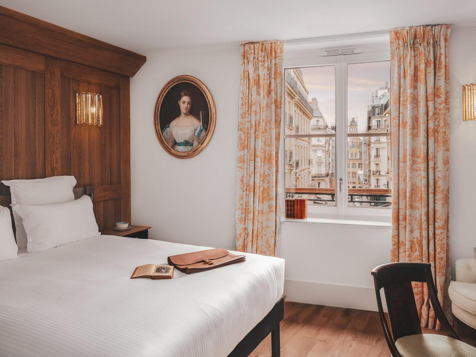 Madeleine De Senlis Hotel