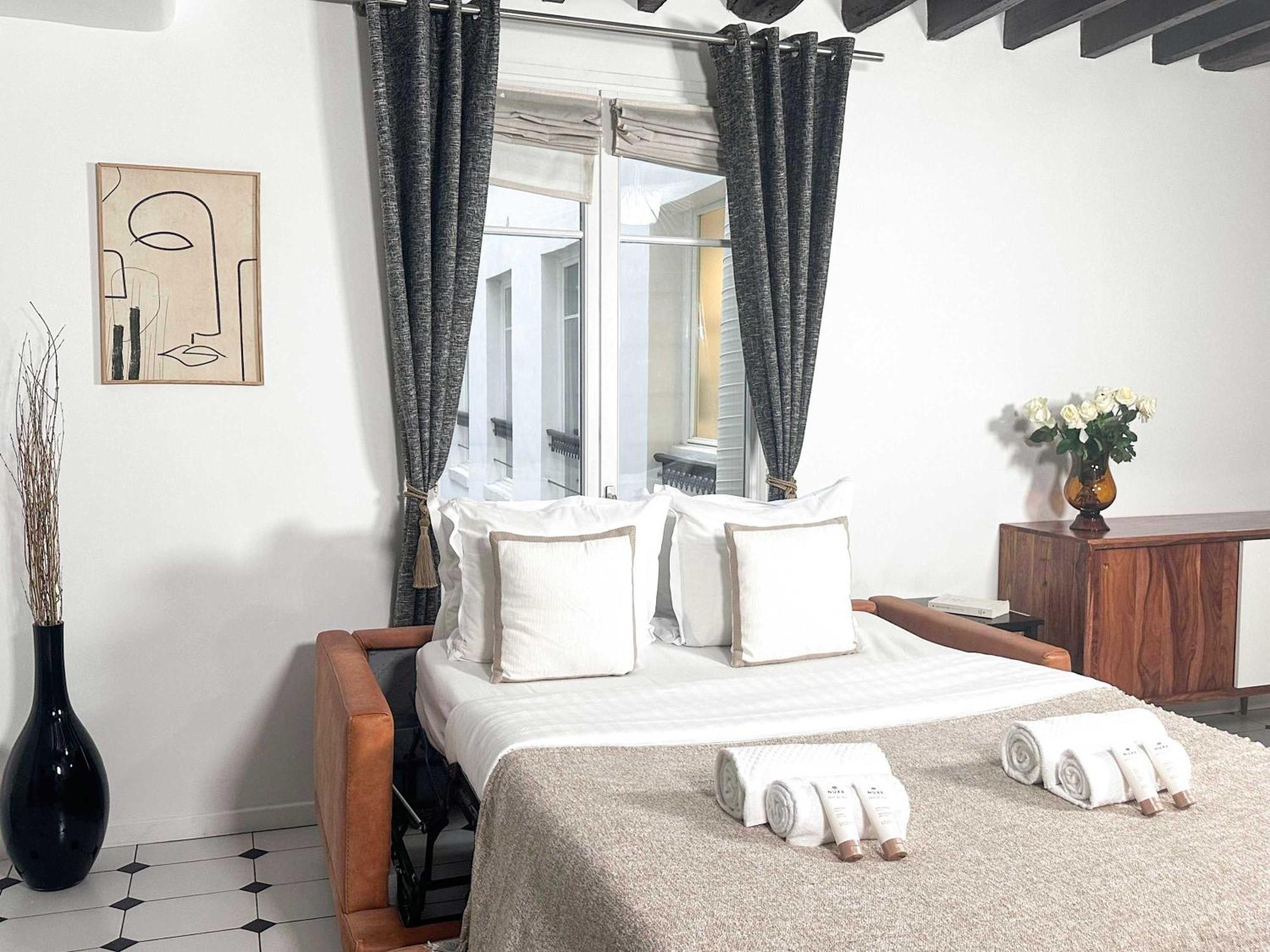 Modern & Spacious Near Le Marais