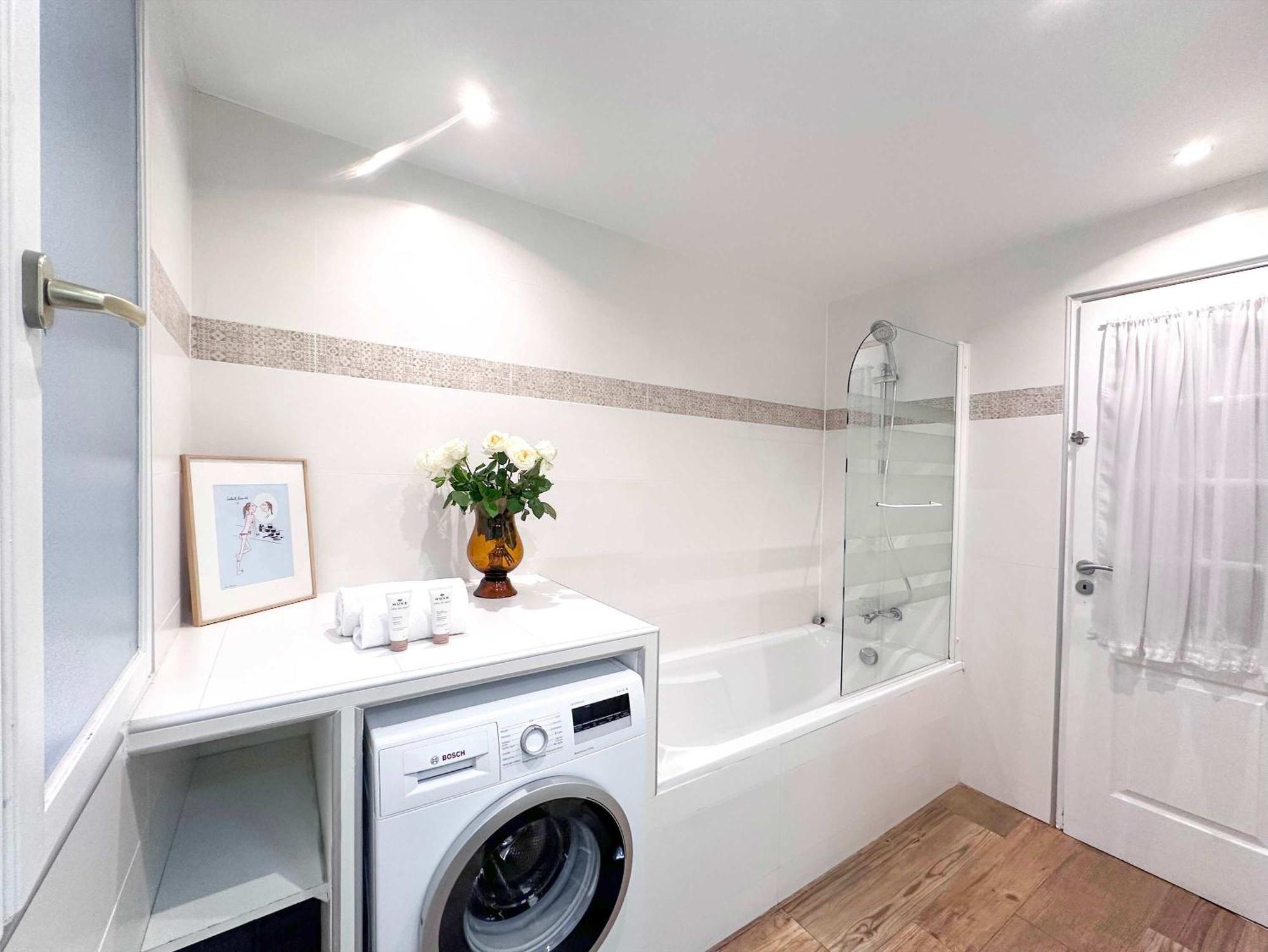 Modern & Spacious Near Le Marais Paris