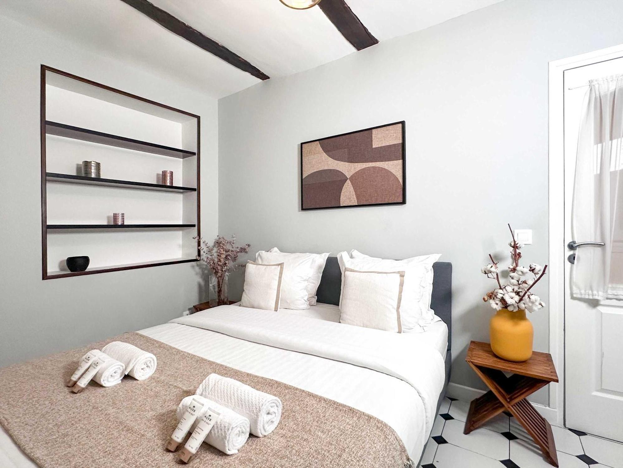 Modern & Spacious Near Le Marais *
