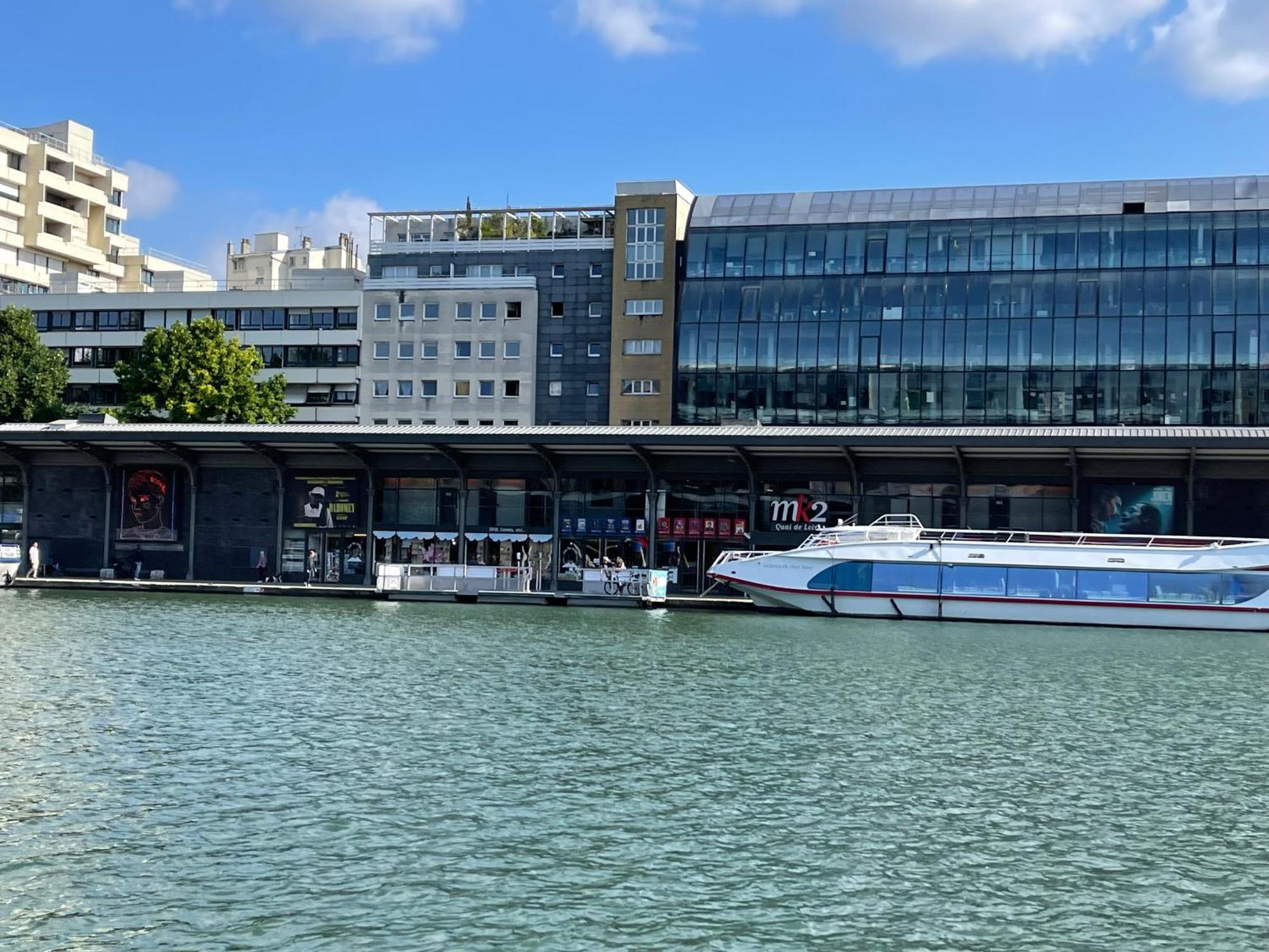 10e Arrondissement Apartment *
