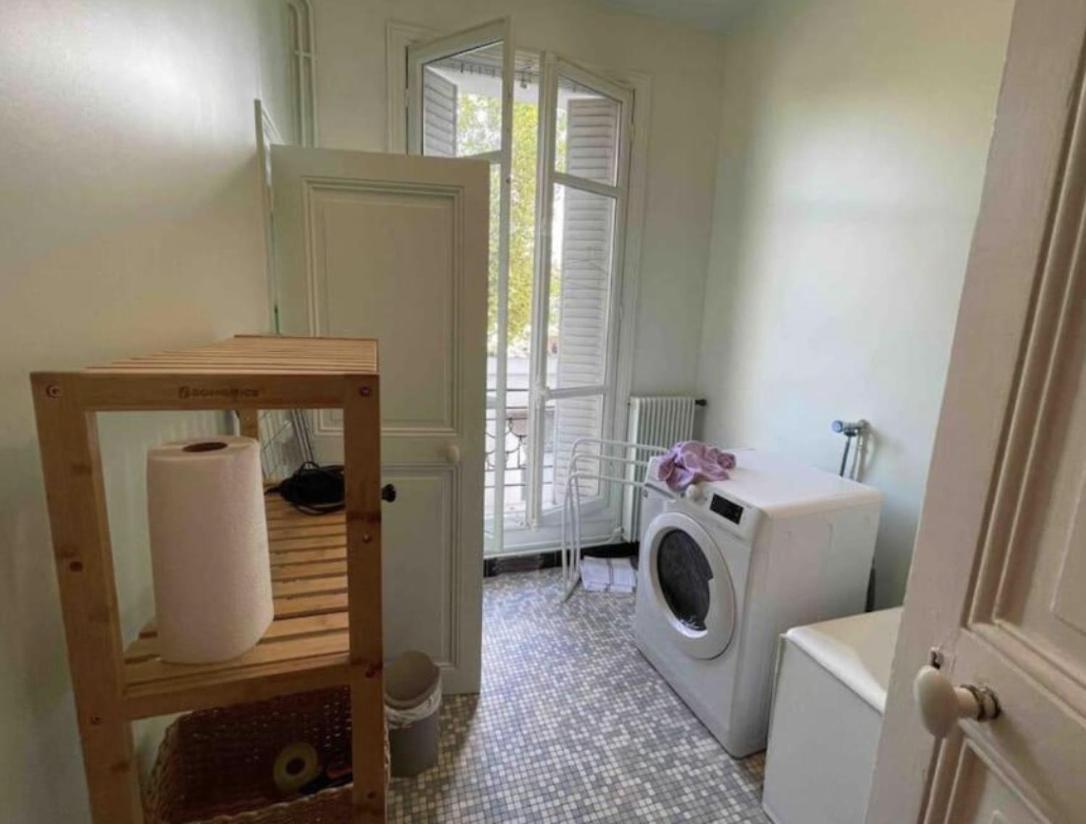 Apartment Large Family Typical Parisian *
