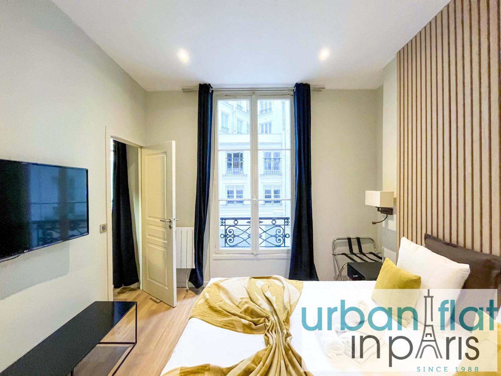 Urban Flat 63 - Beautiful 3 Bedroom Flat Champs-elysees Paris