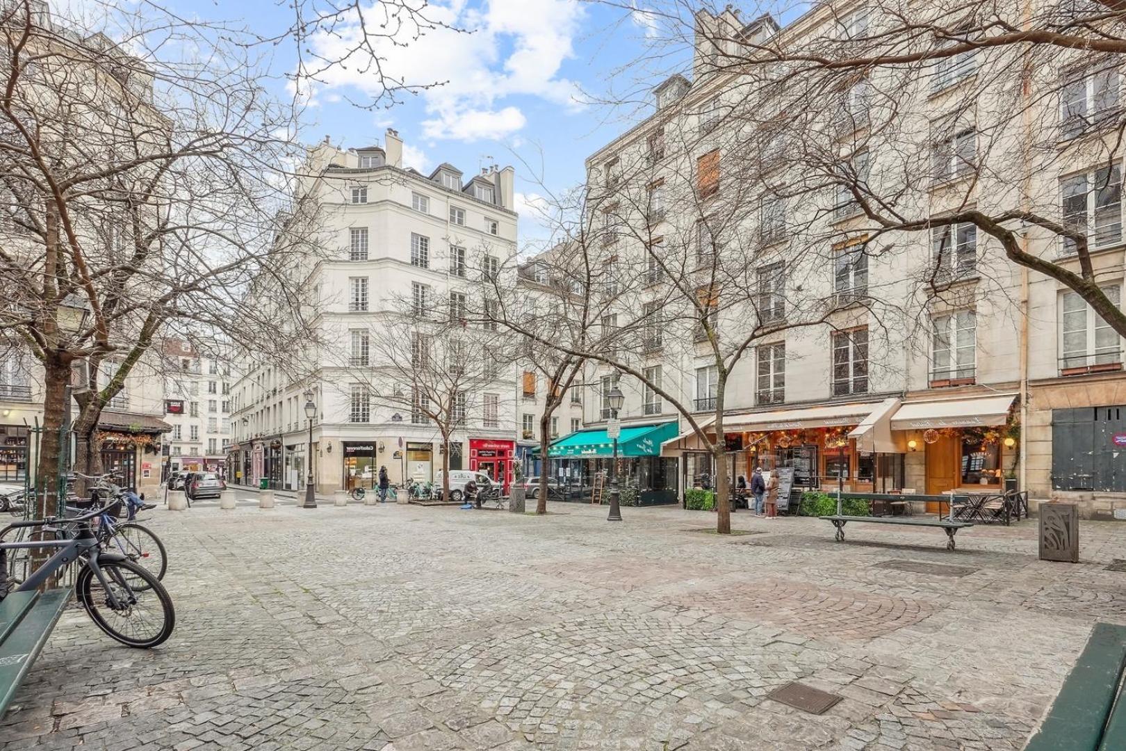 Bnbnook - Bright In Le Marais & Notre-dame Apartment *