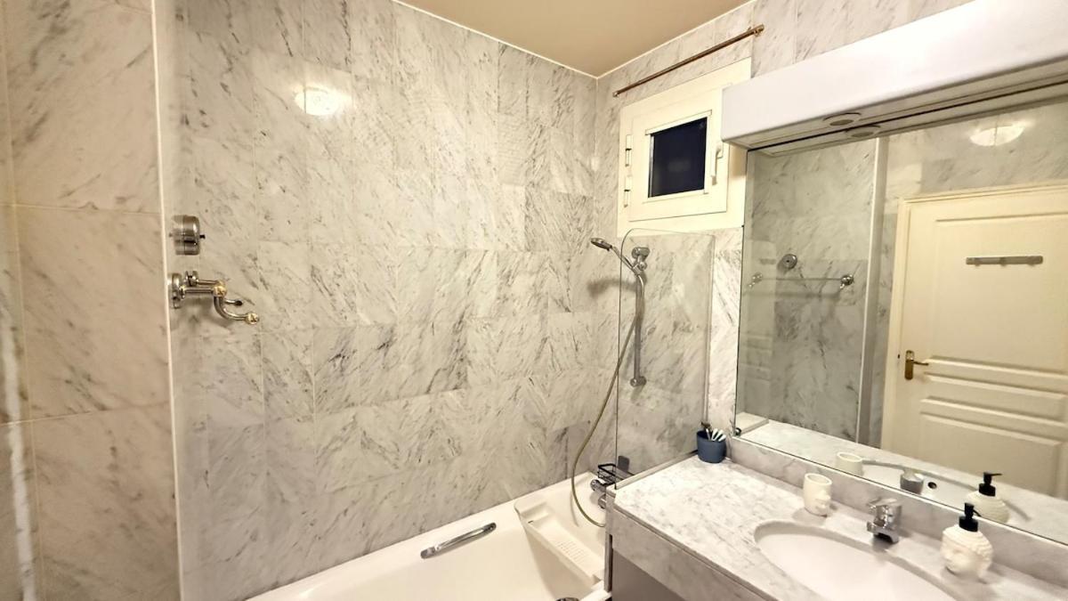 Apartment Les Balcons De Victor Hugo Paris