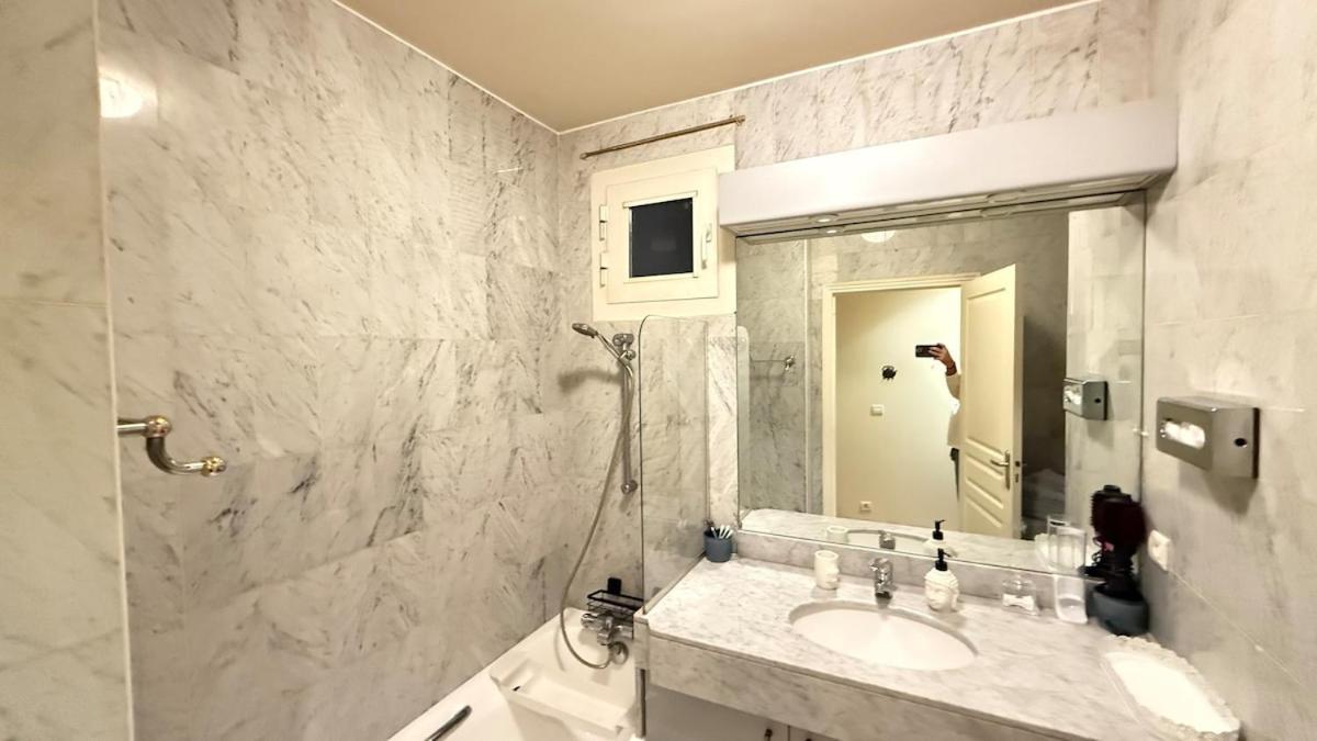 Les Balcons De Victor Hugo Apartment Paris