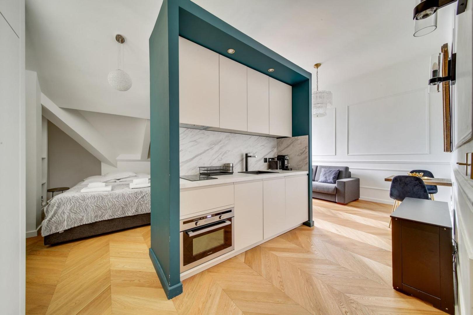240 Elysee - Superb In *
