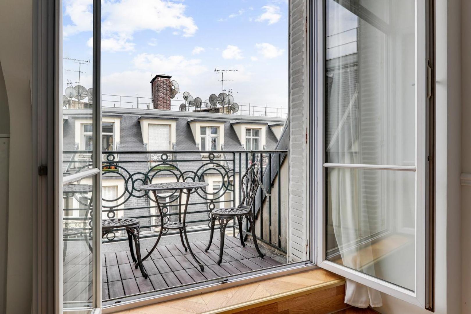 240 Elysee - Superb In * Paris