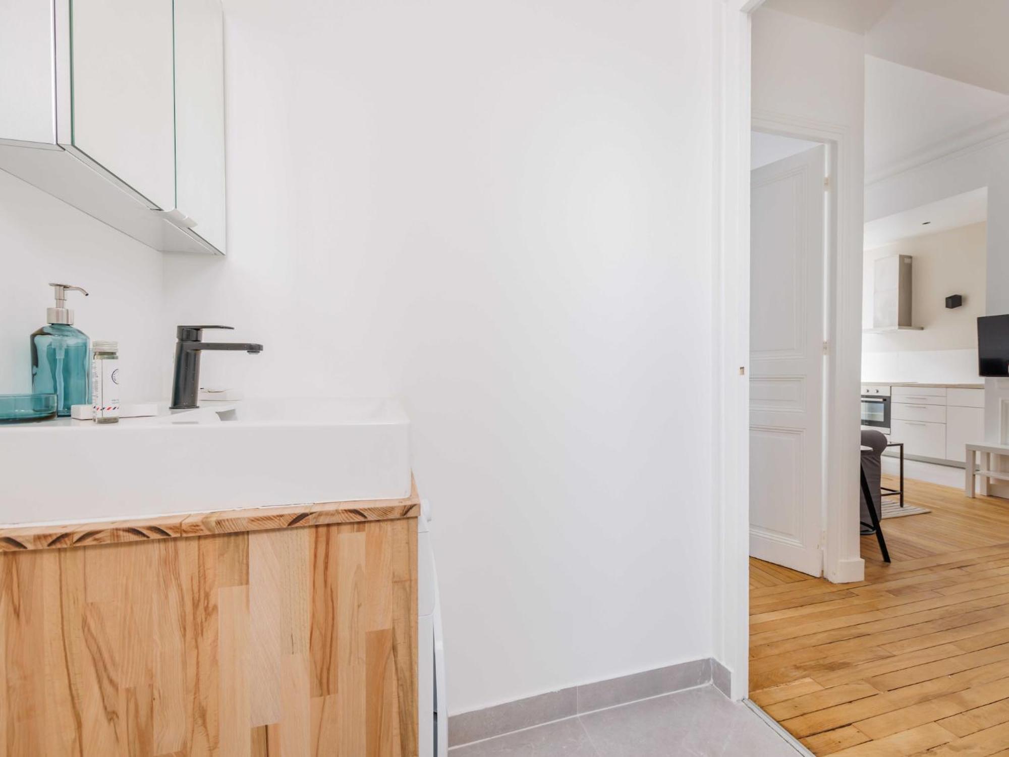 Appt Cosy 1bdr 2 P Proche Buttes Chaumont Apartment *