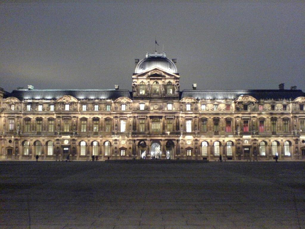 Apartment Lovely In Heart Of 10 Min Walk To Louvre Paris