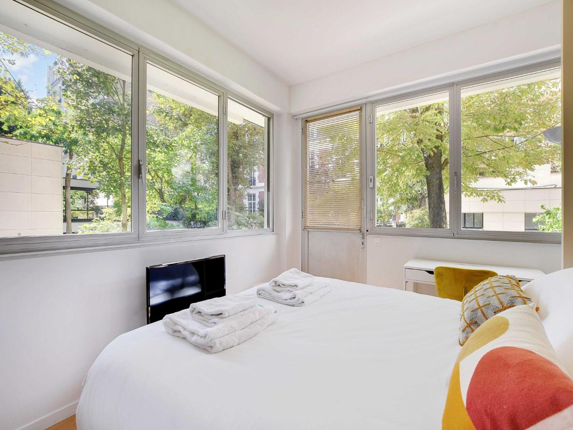 Quiet - Victor Hugo Dauphine - Mobility Lease