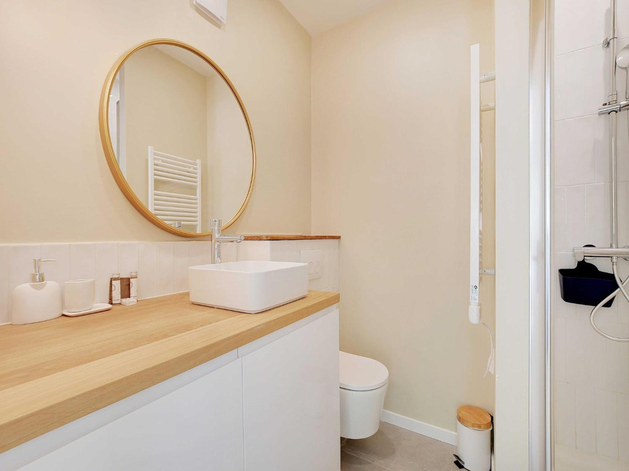 Quiet - Victor Hugo Dauphine - Mobility Lease Apartment *