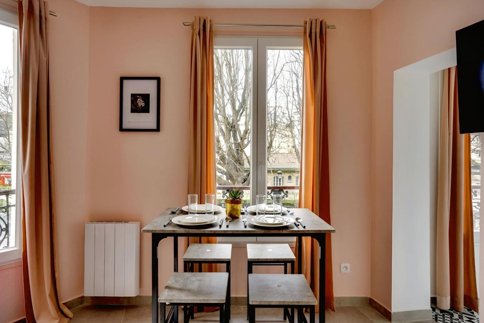 Bluestay 22 - Superb In * Paris