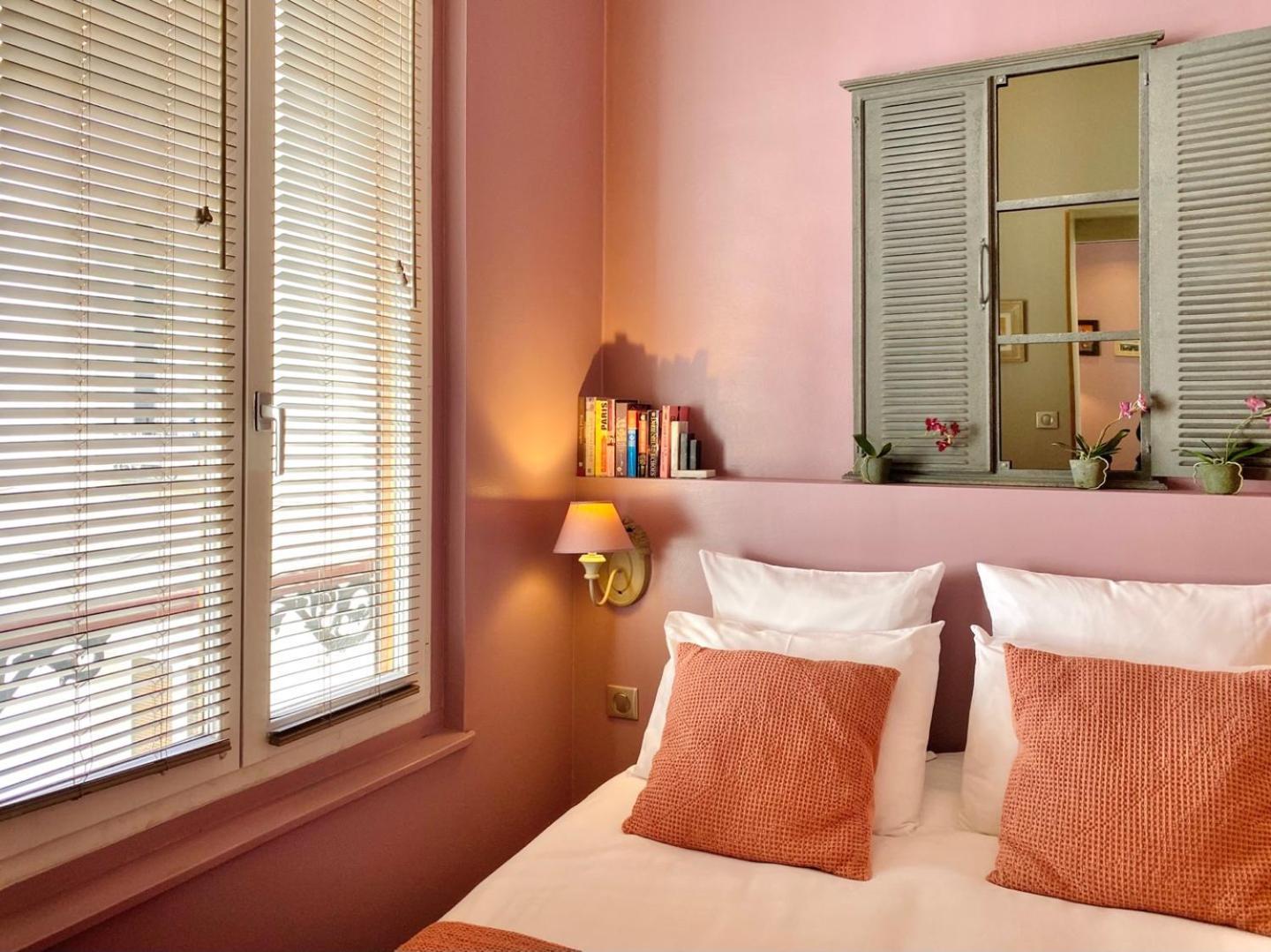 Couette-café Camparis - - D'hotes Paris