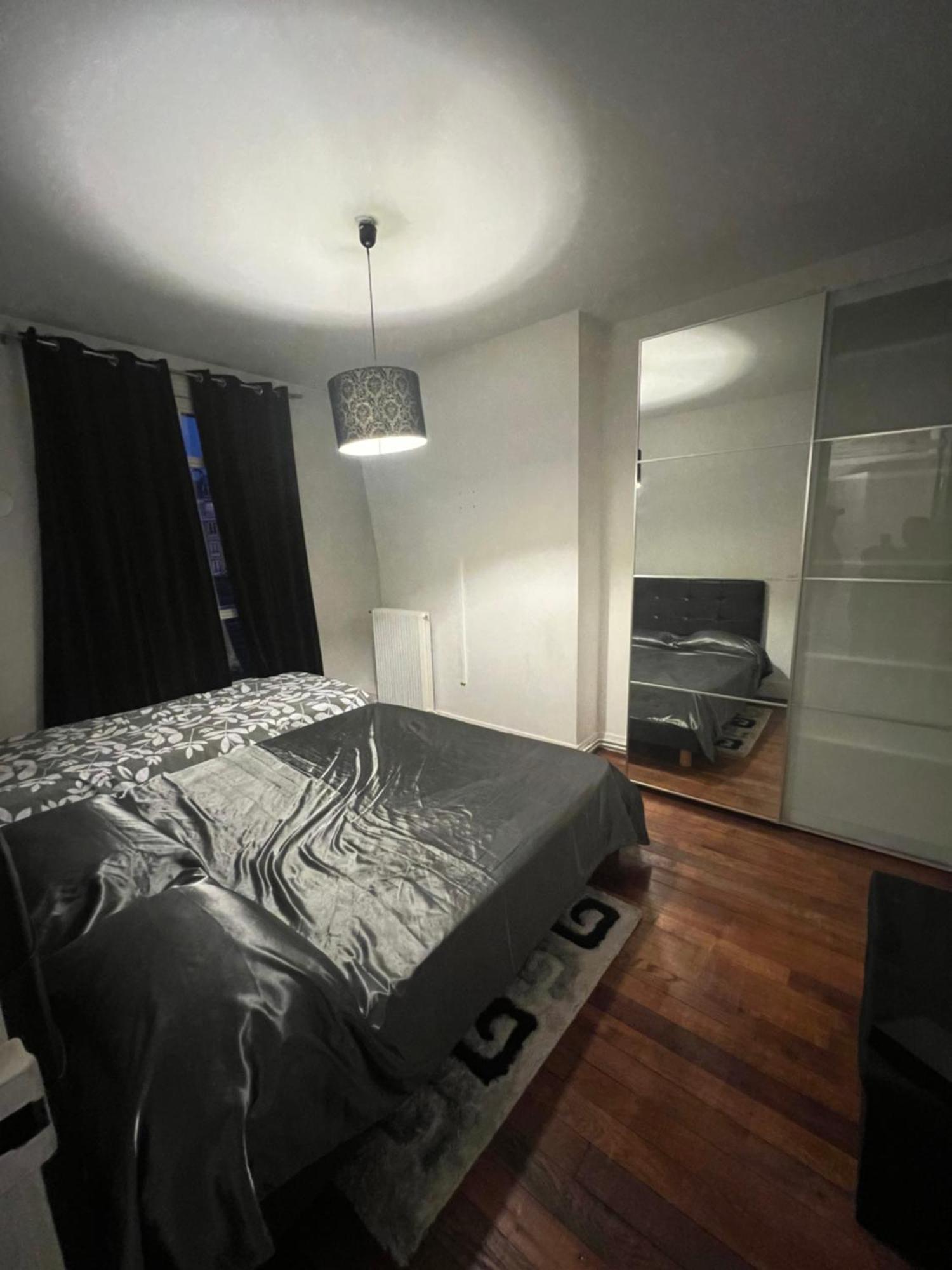 Paris Apartment *