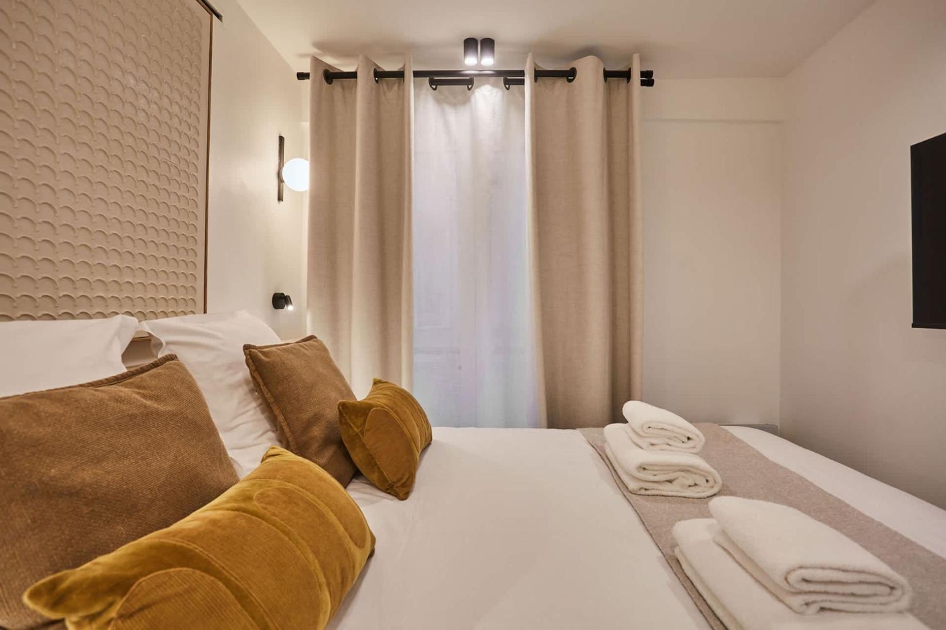 Apartment Superb Center Of By Prestige