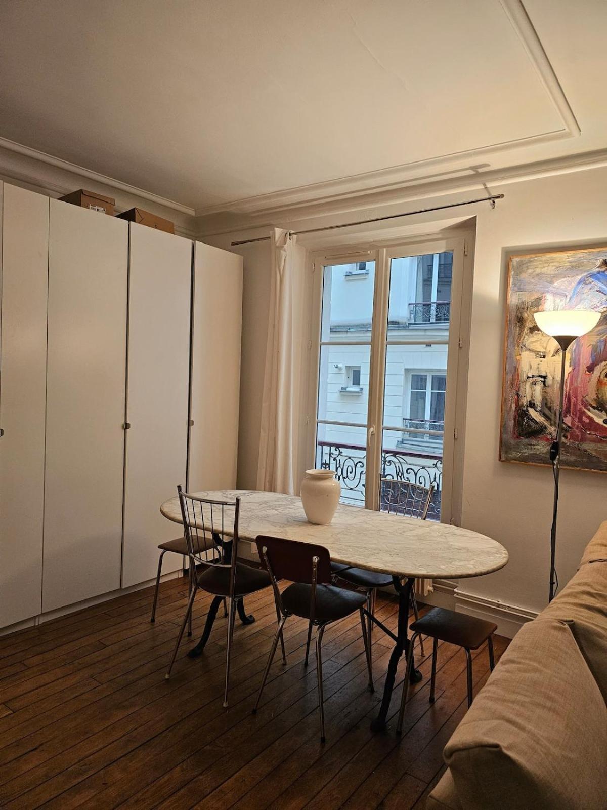 Apartment Buttes Chaumont *