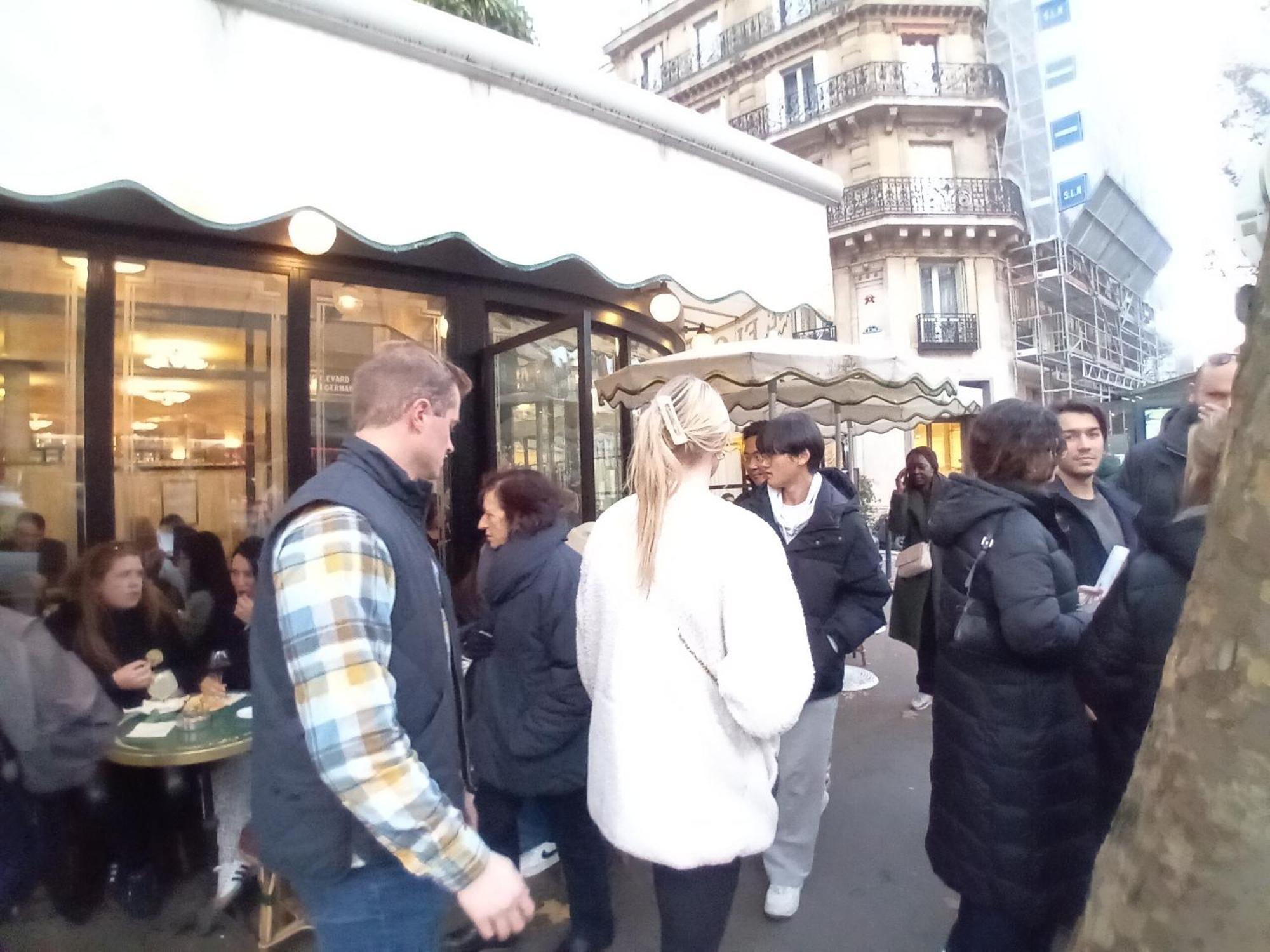 1 Minute Gare Montparnasse,center,close To Louvre Meusm And Eiffel Tour ,amusing Place *