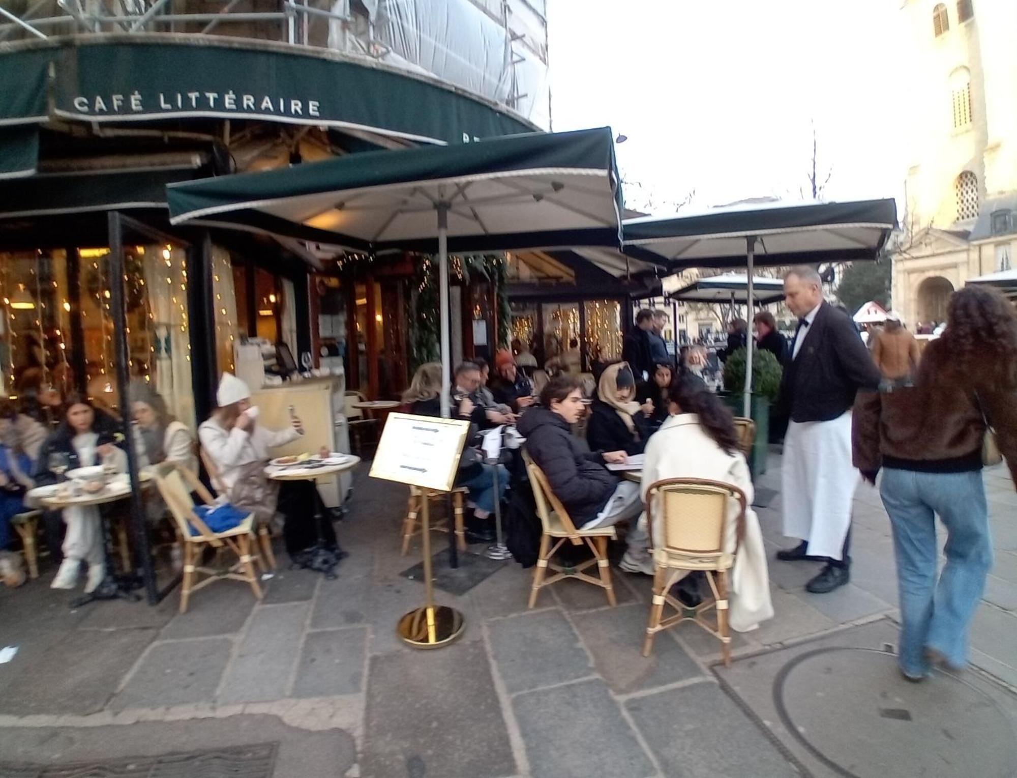 1 Minute Gare Montparnasse,center,close To Louvre Meusm And Eiffel Tour ,amusing Place Apartment