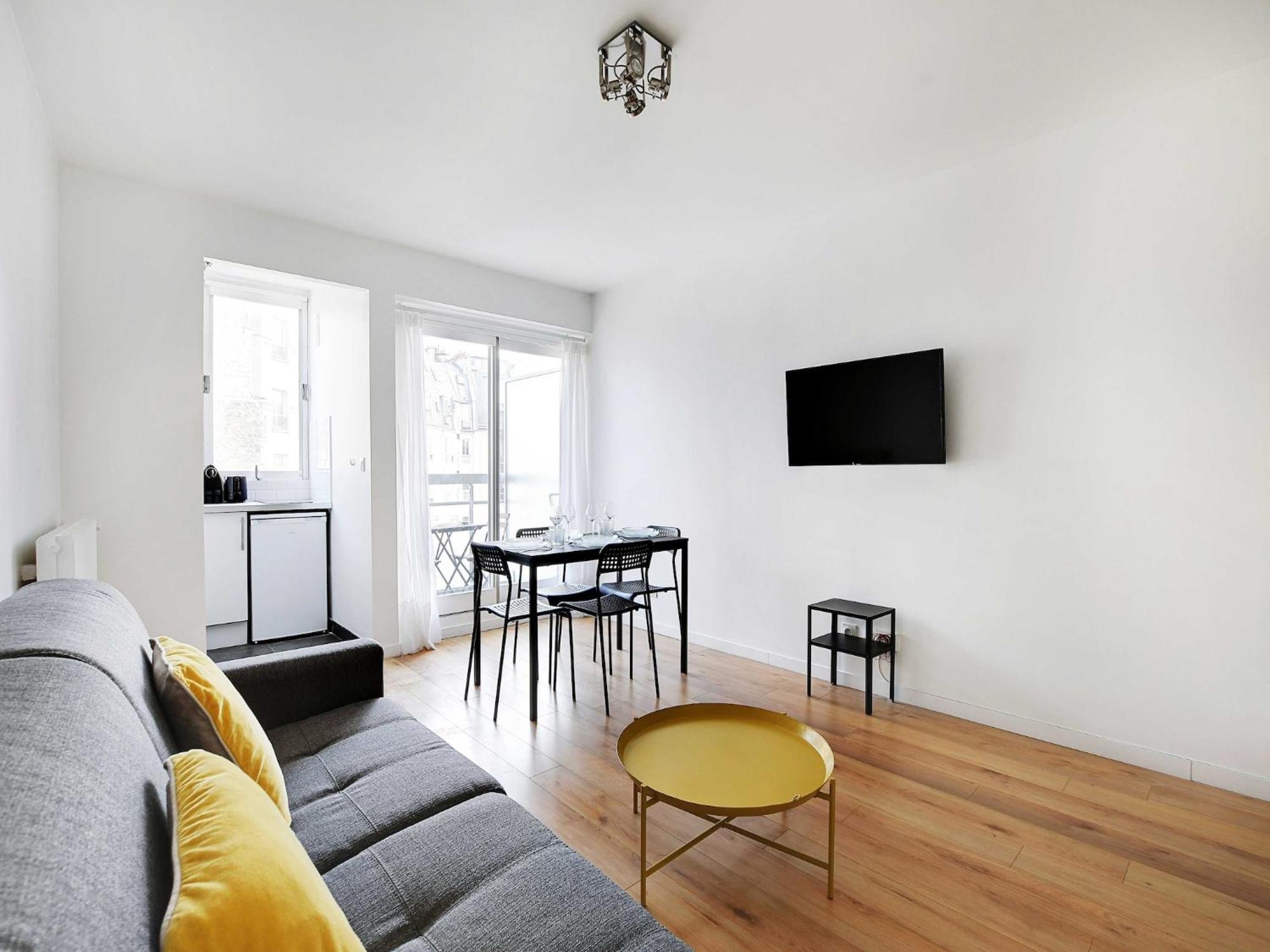 1bdr 3p Balcony - St Maur Voltaire * Paris