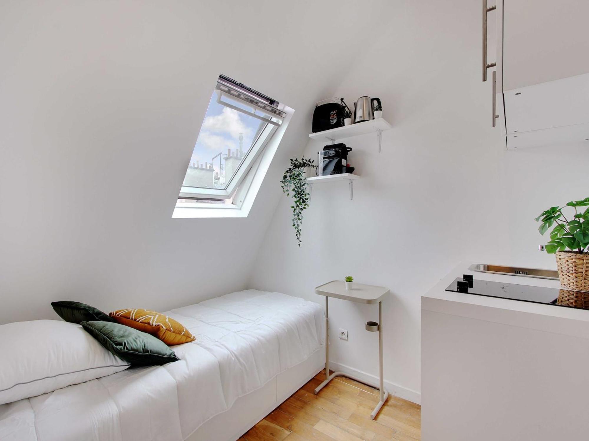 Apartment Bedroom 3 - Place Victor Hugo Trocadero - Bail Mobilite Paris