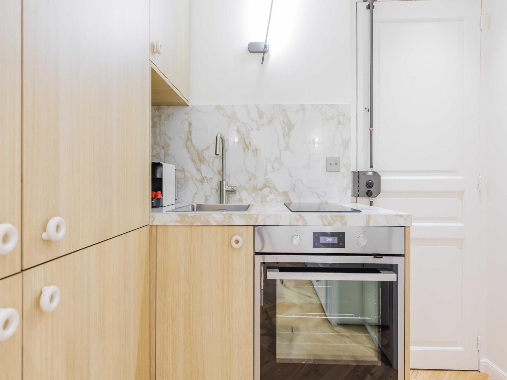 Modern -2p- Near Montmartre Apartment Paris
