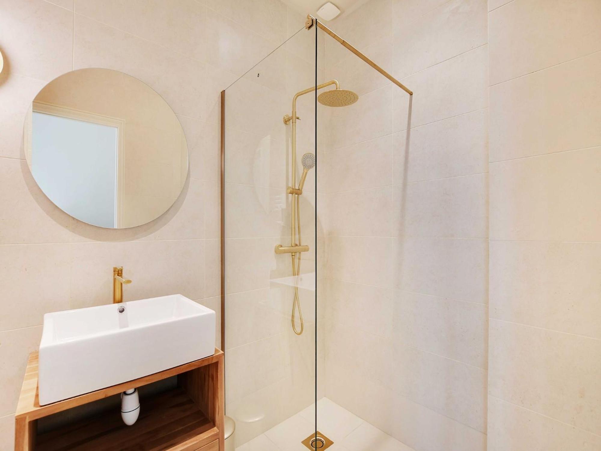 Exceptional House Sauna, Gym, Cinema, Wine Cellar Apartment *