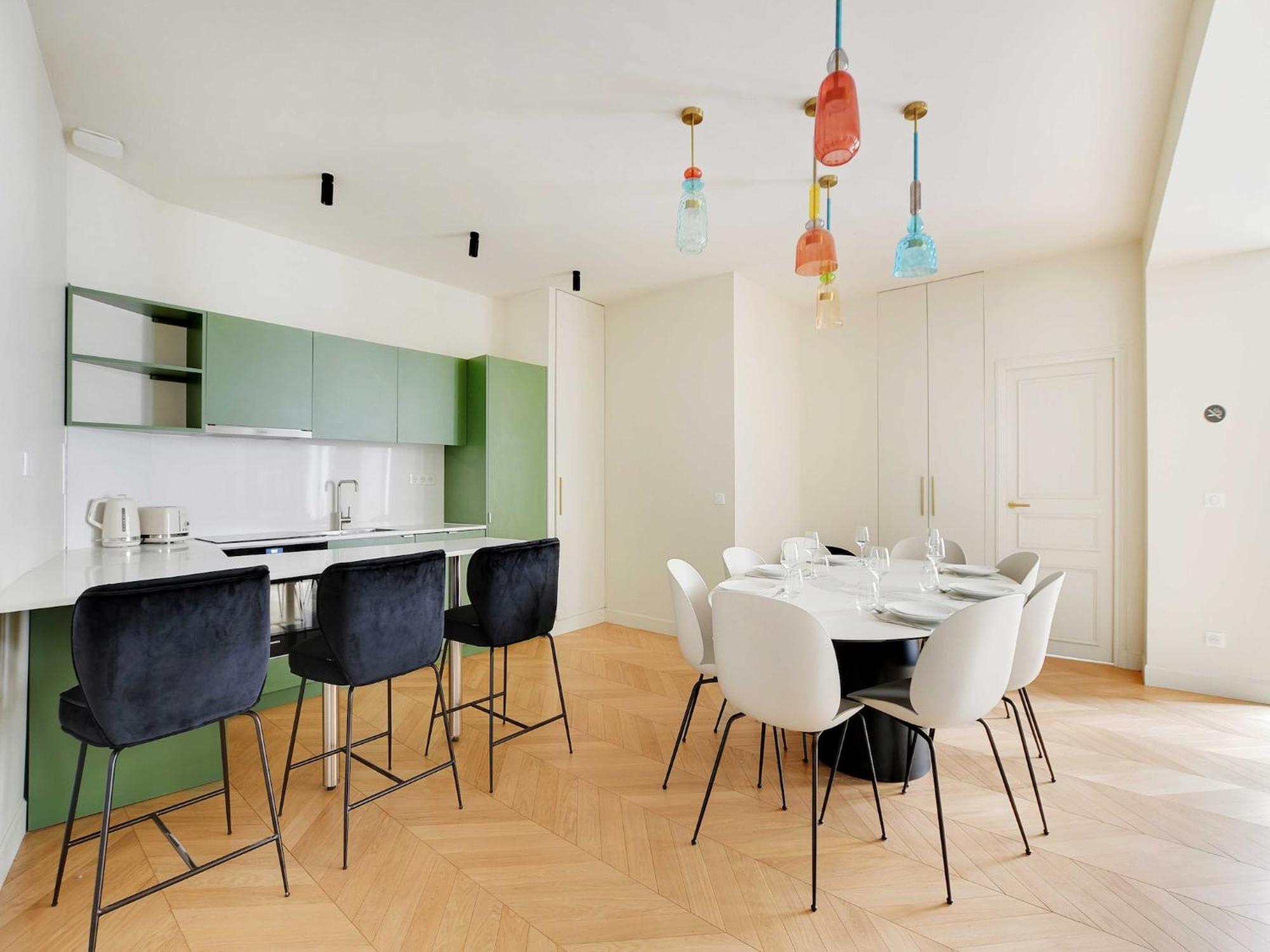 Exceptional House Sauna, Gym, Cinema, Wine Cellar Paris