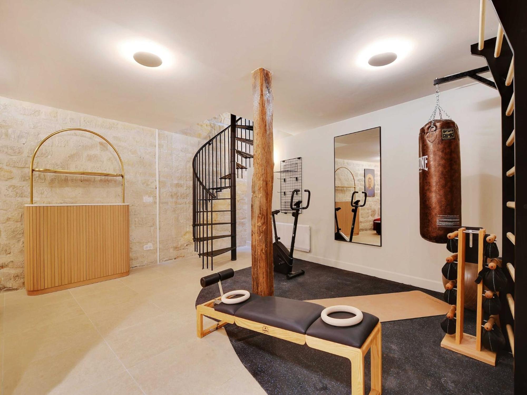 Exceptional House Sauna, Gym, Cinema, Wine Cellar Apartment *