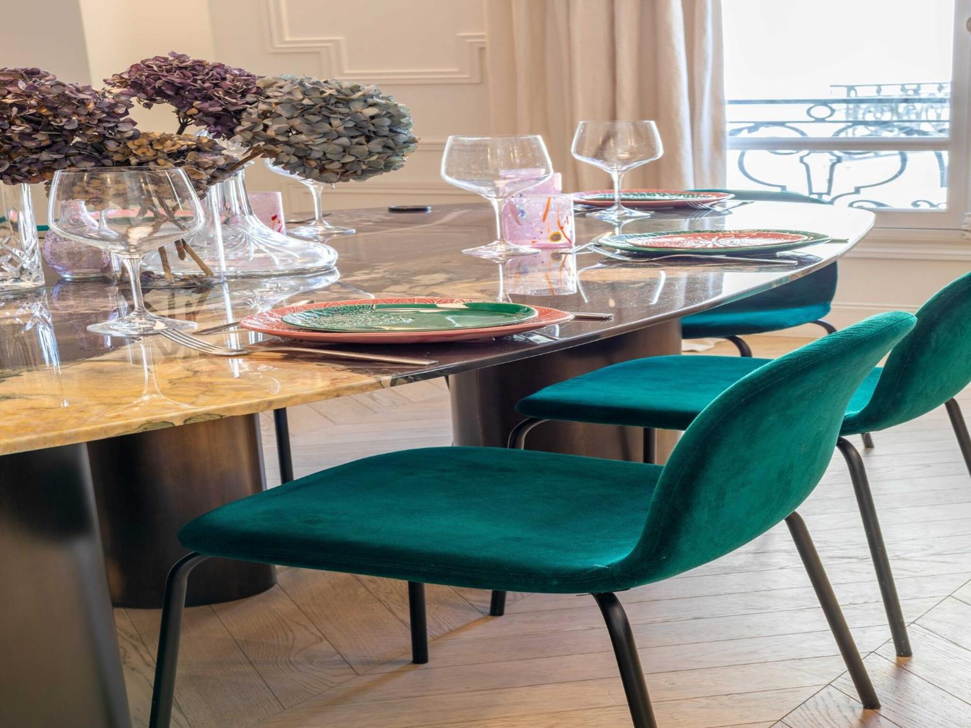 Exceptional 3bd - Trocadero Victor Hugo