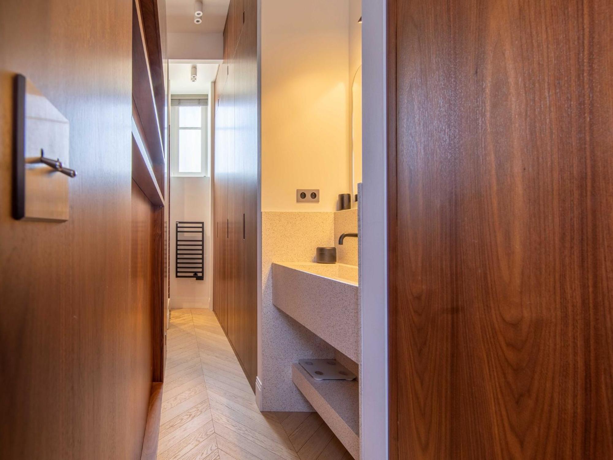 Exceptional 3bd - Trocadero Victor Hugo Apartment