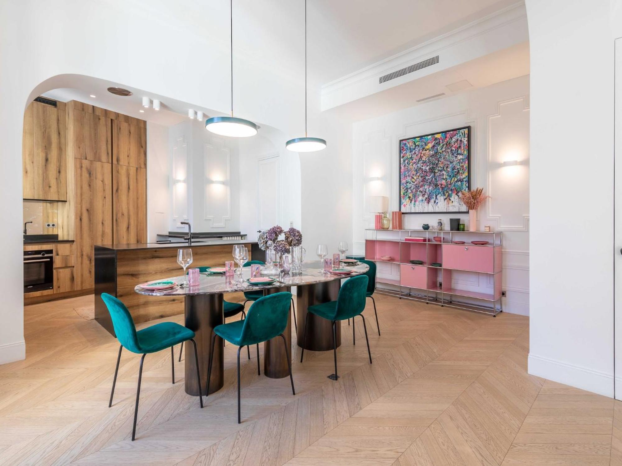 Exceptional 3bd - Trocadero Victor Hugo Apartment *