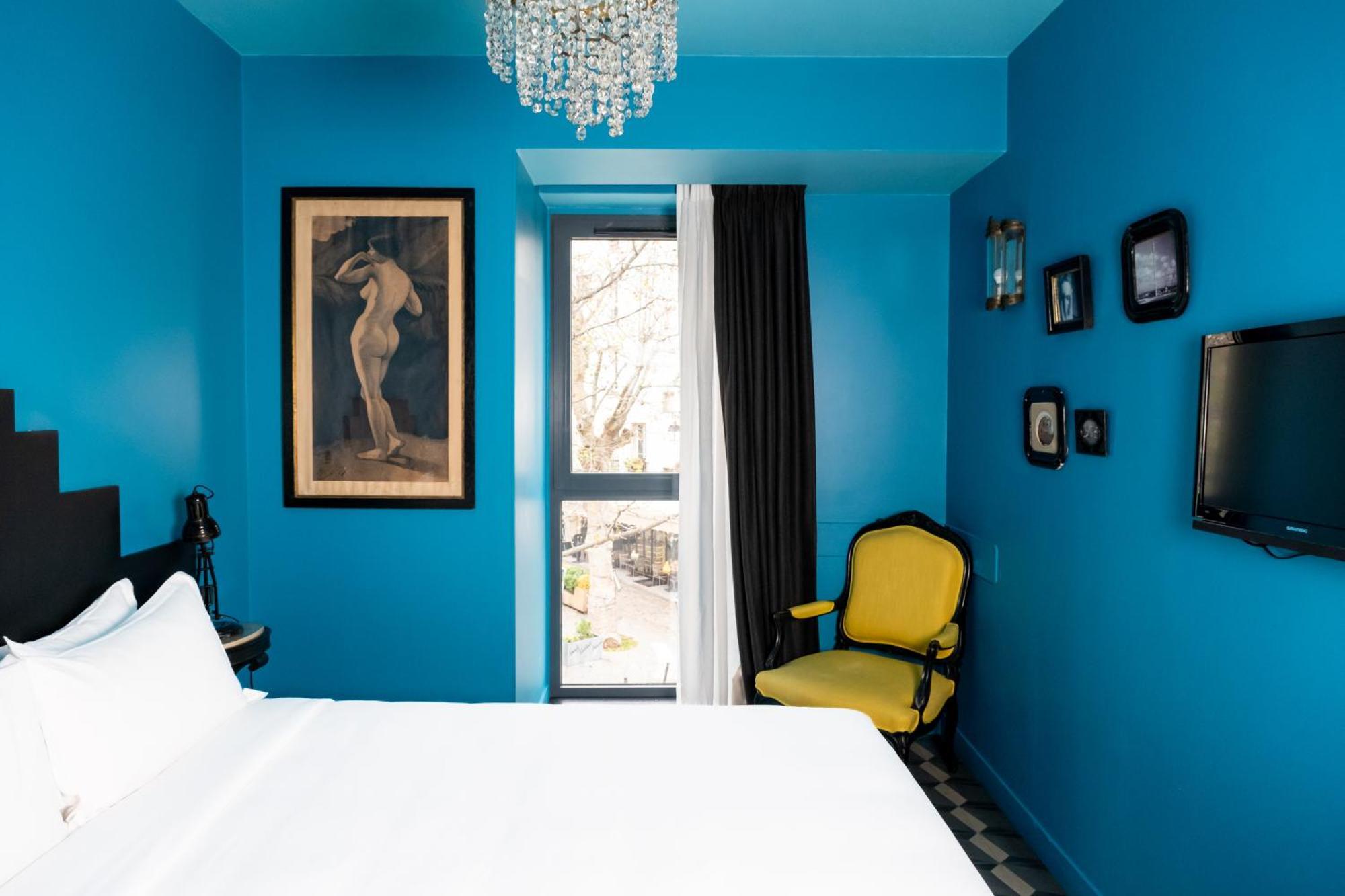 Edgar & Achille Hotel 3*