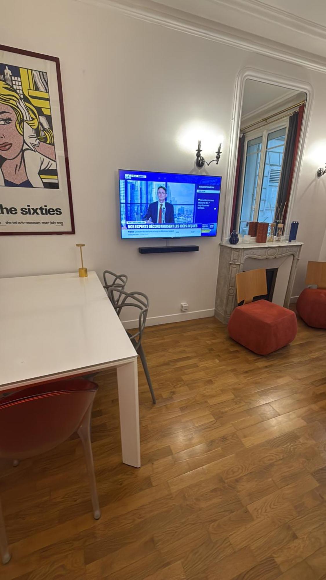 Charming 2 Bedroom With Huge Private Terrace Apartment