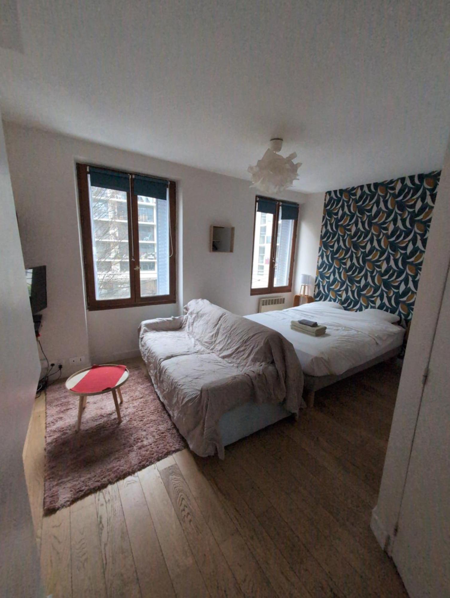Studio/f1 Aux Buttes Chaumont Paris