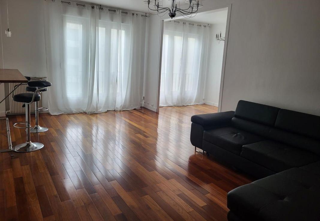 Apartment Sejour Raffine A Paris, 4 Pers Proche Passy & Trocadero *