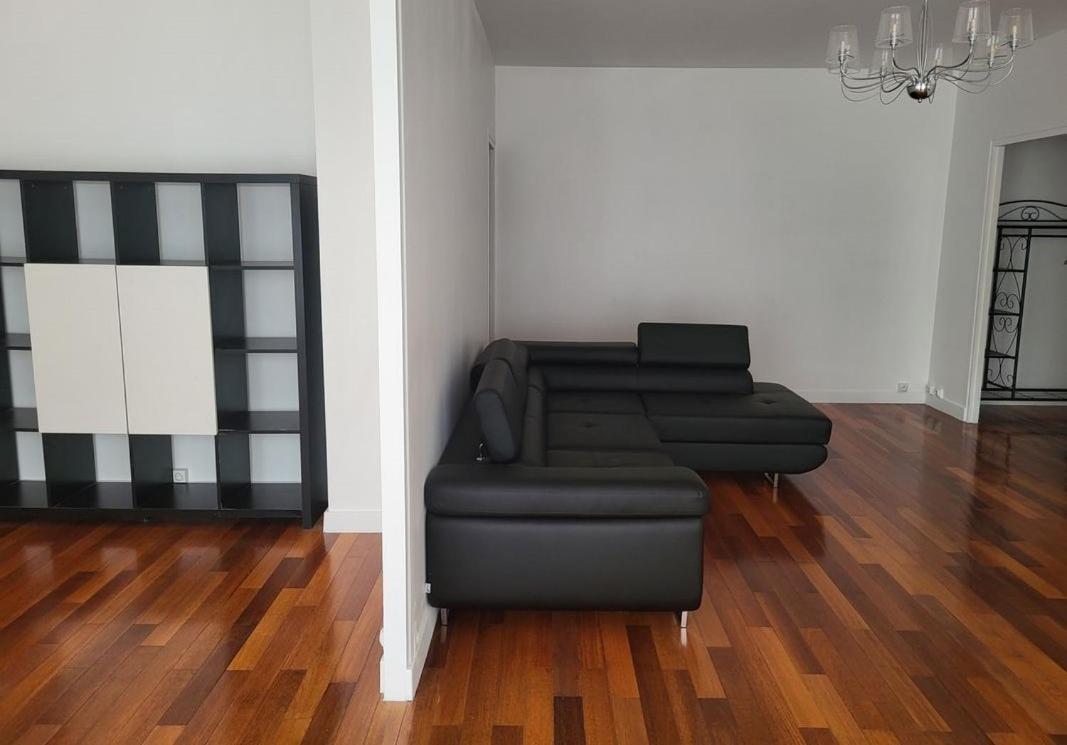 Apartment Sejour Raffine A Paris, 4 Pers Proche Passy & Trocadero *